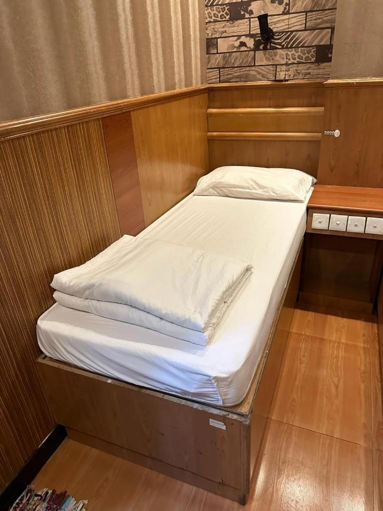 Single Room with Private Bathroom