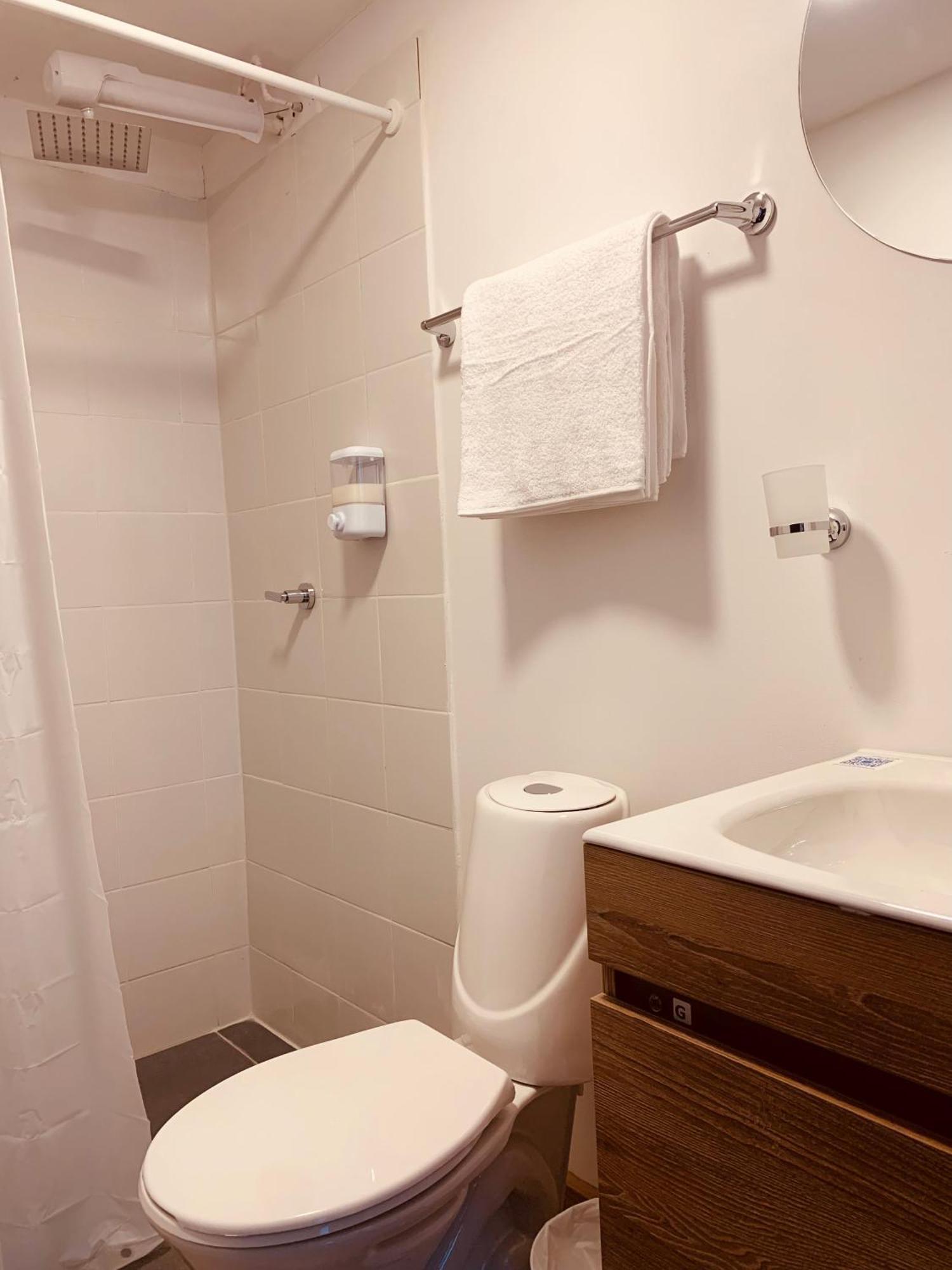 Quadruple Room Private Bathroom