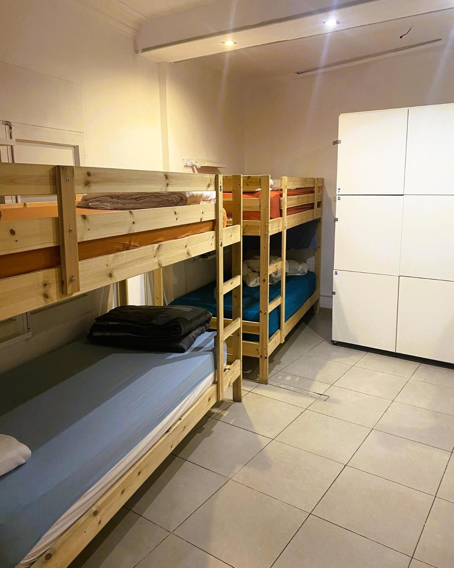 Bed 8-Bed Dormitory Room