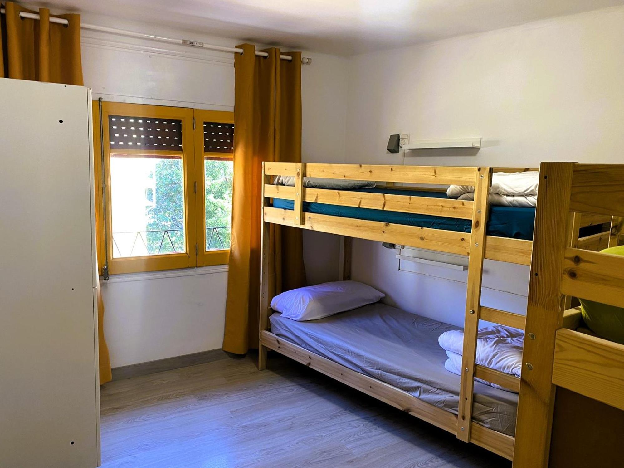 Bed 4-Bed Dormitory Room