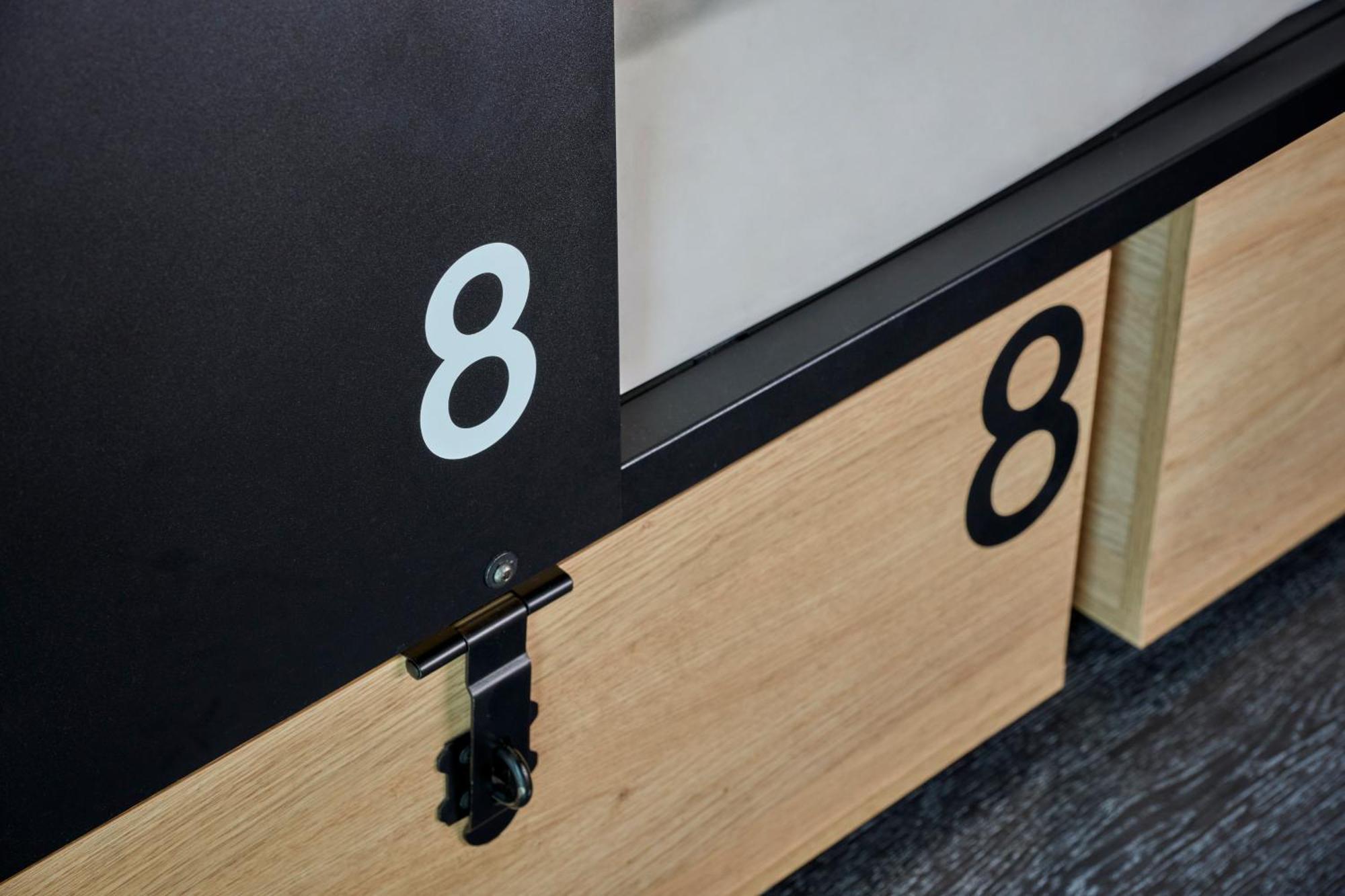 Posto Letto in Dormitorio per 8 Persone
