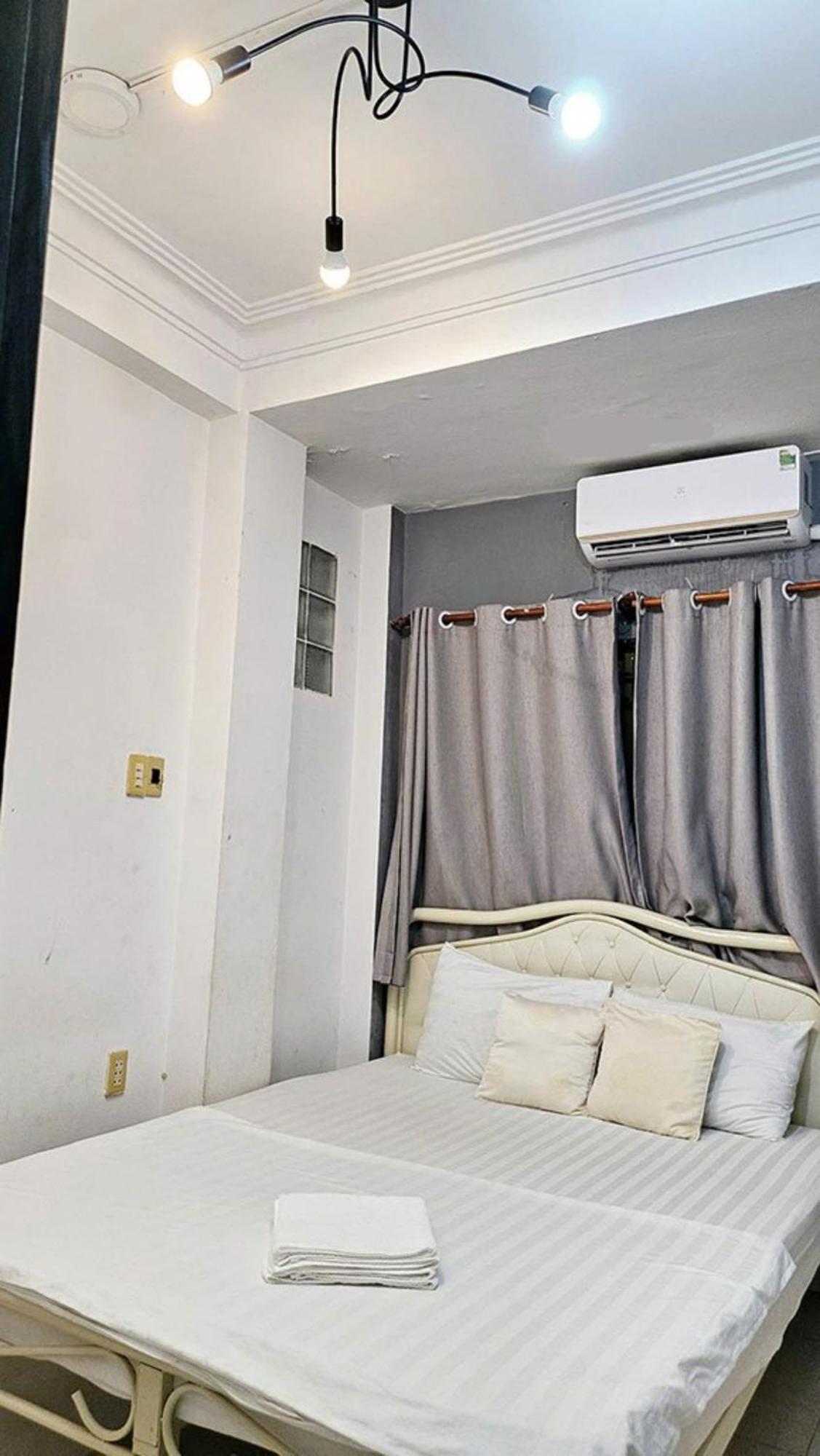 Double Room with Shared Bathroom