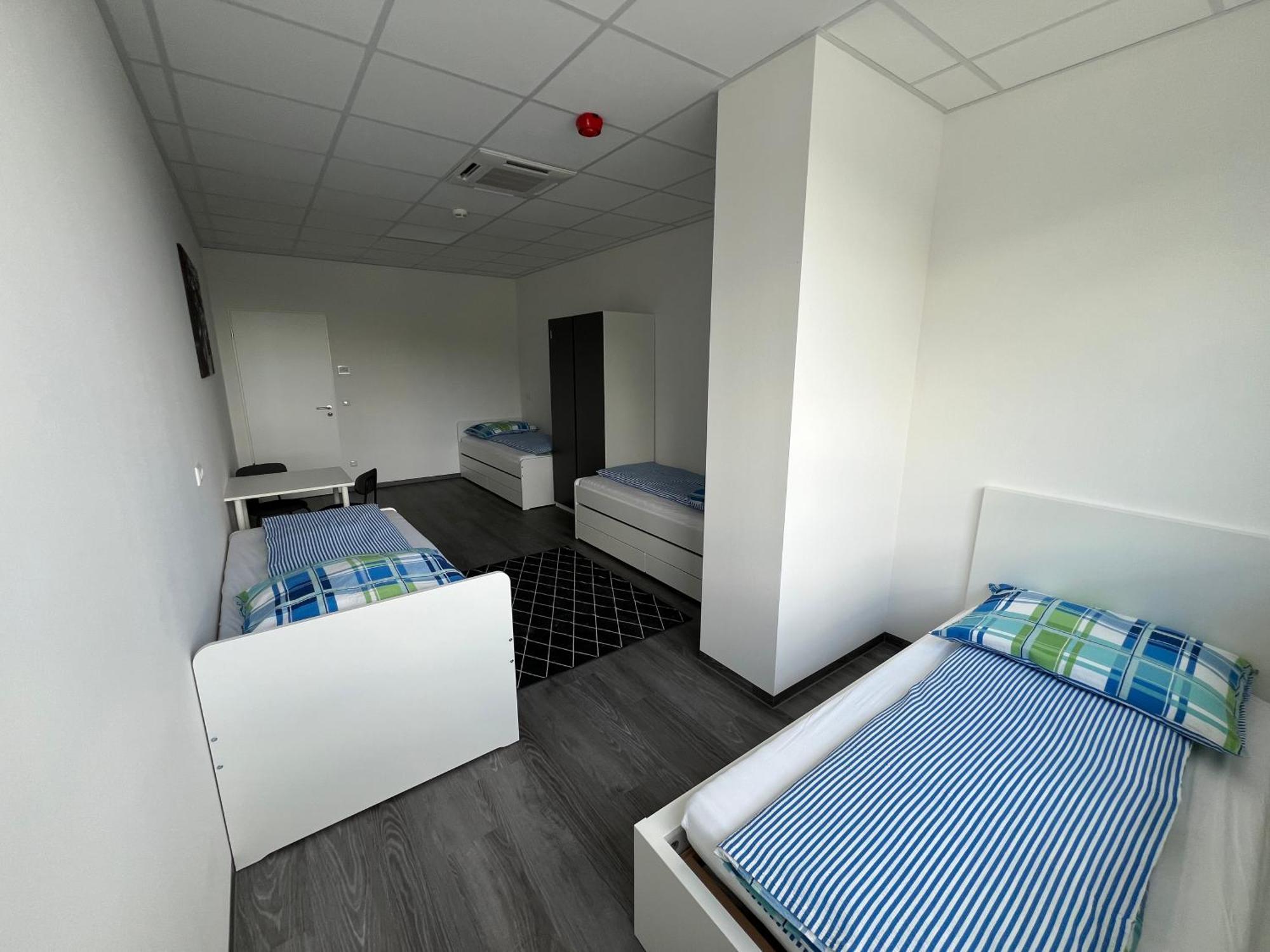 6-Bed Mixed Dormitory Room,1616564385:JPEG