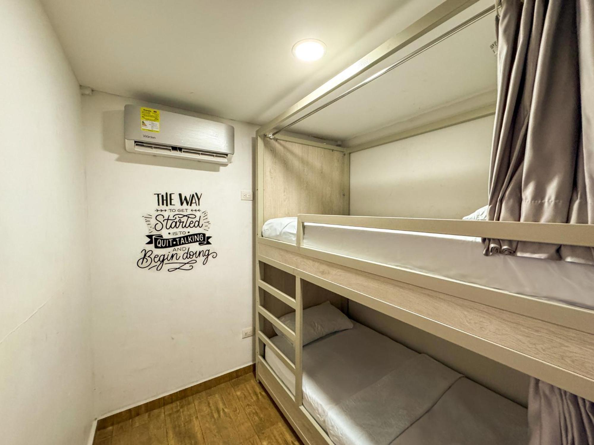 Bed 4-Bed Female Dormitory Room