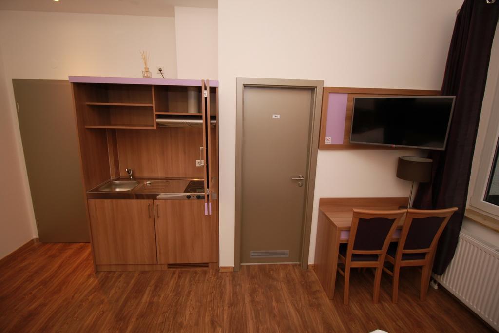 King Room with Kitchenette,188313251:JPEG