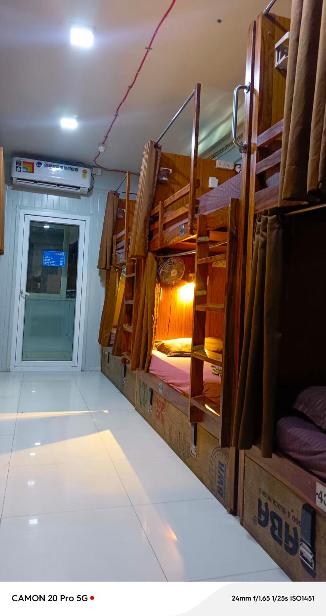 Bunk Bed Mixed Dormitory Room