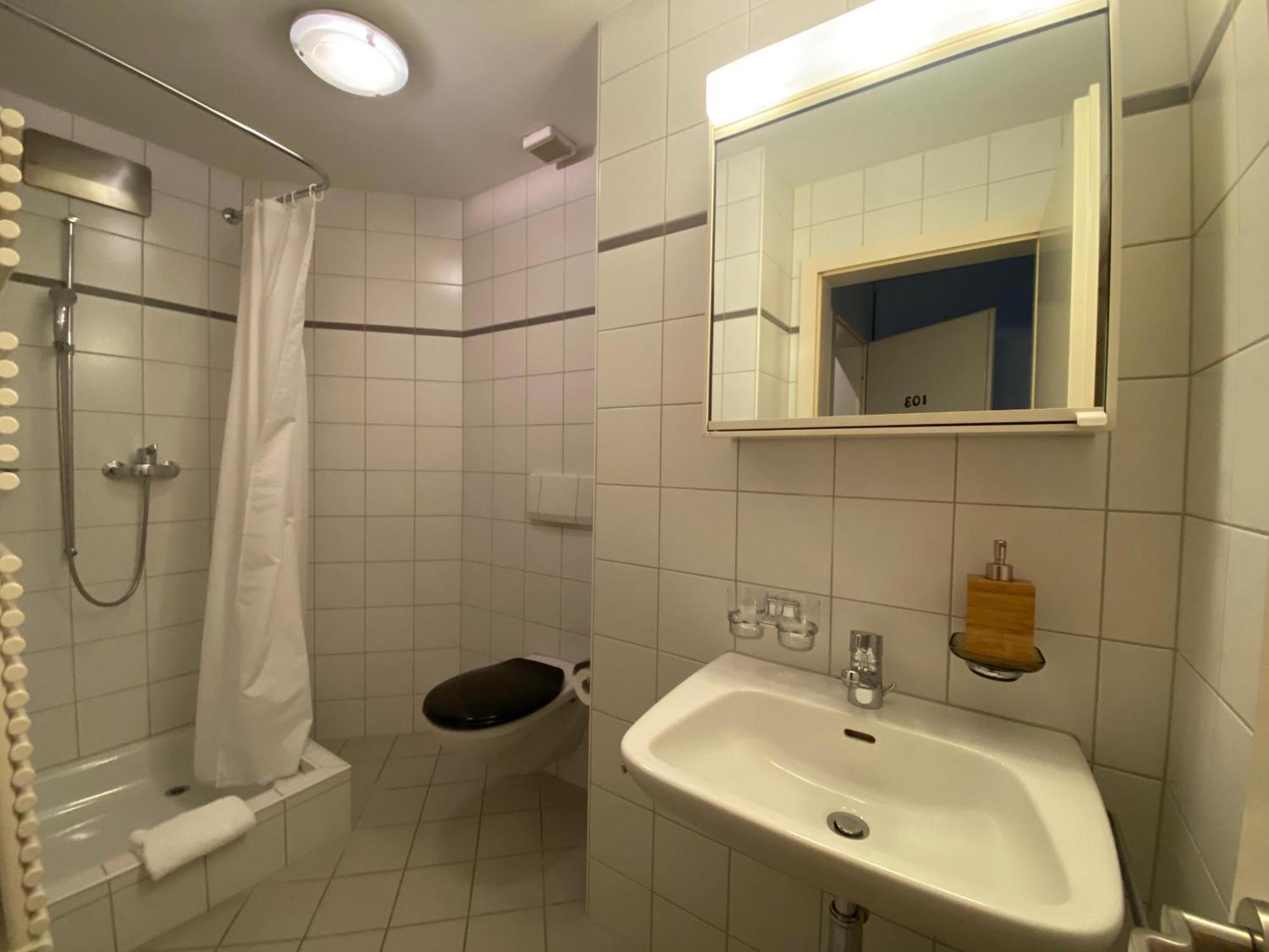 Double Room Private Bathroom 103