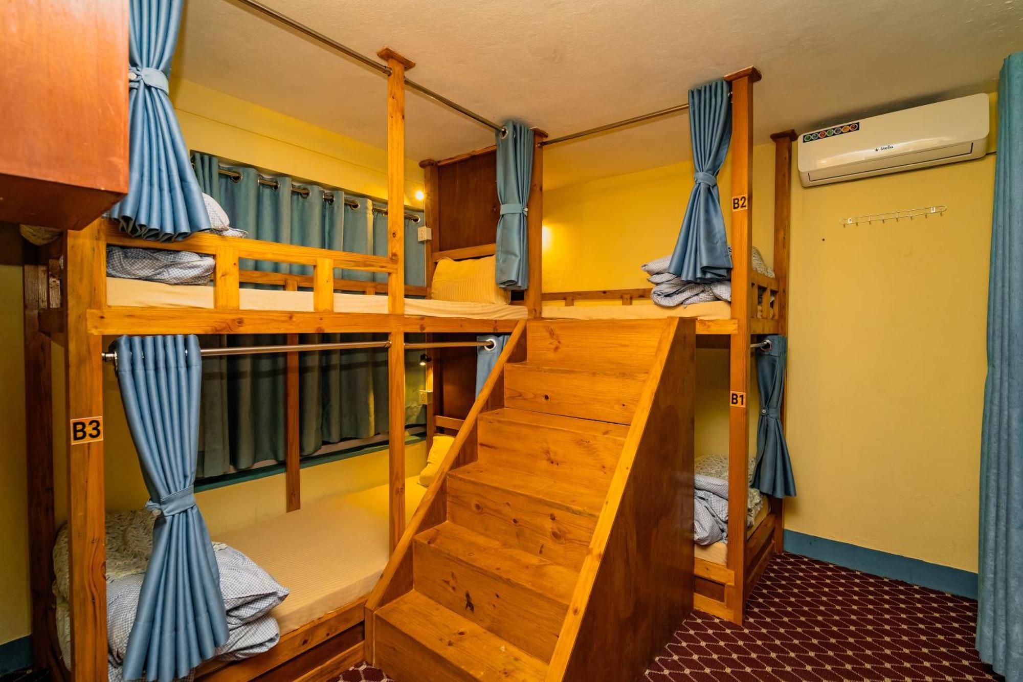 Bed 4-Bed Mixed Dormitory Room