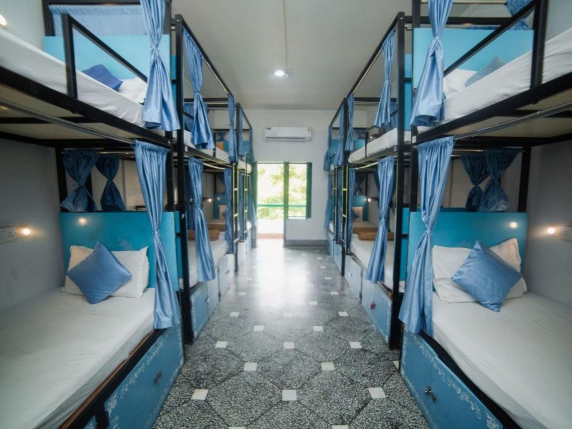 Bed 14 Bed Mixed AC Dorm