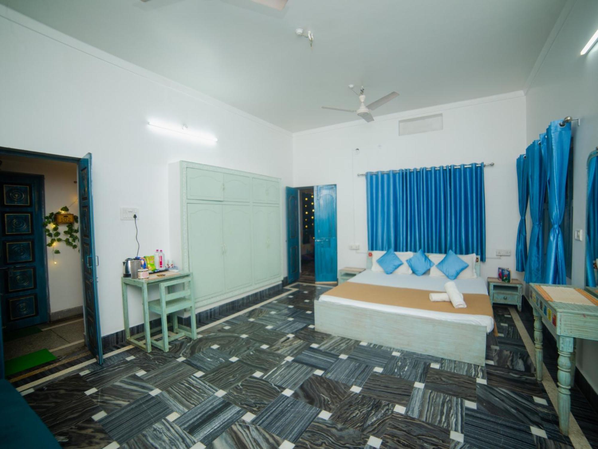 Superior Private Room AC
