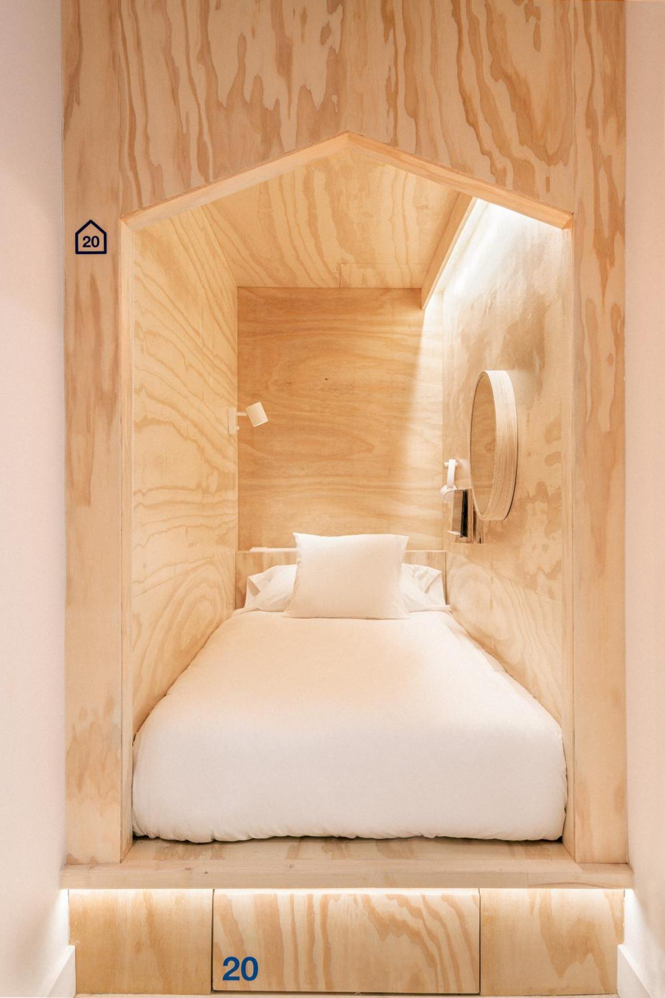 Single Bed Dormitory Room