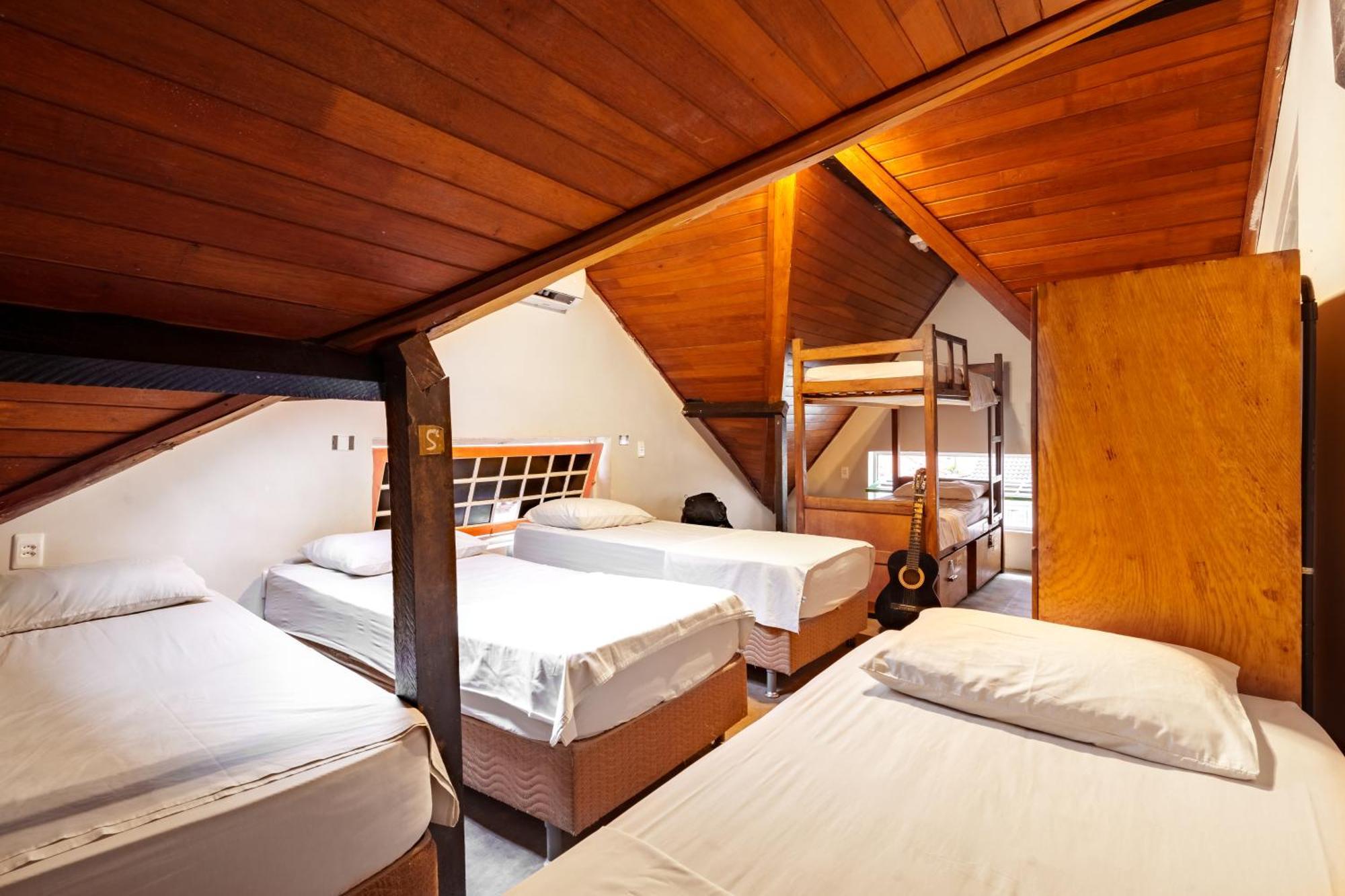 Einzelbett im Schlafsaal mit 6 Betten