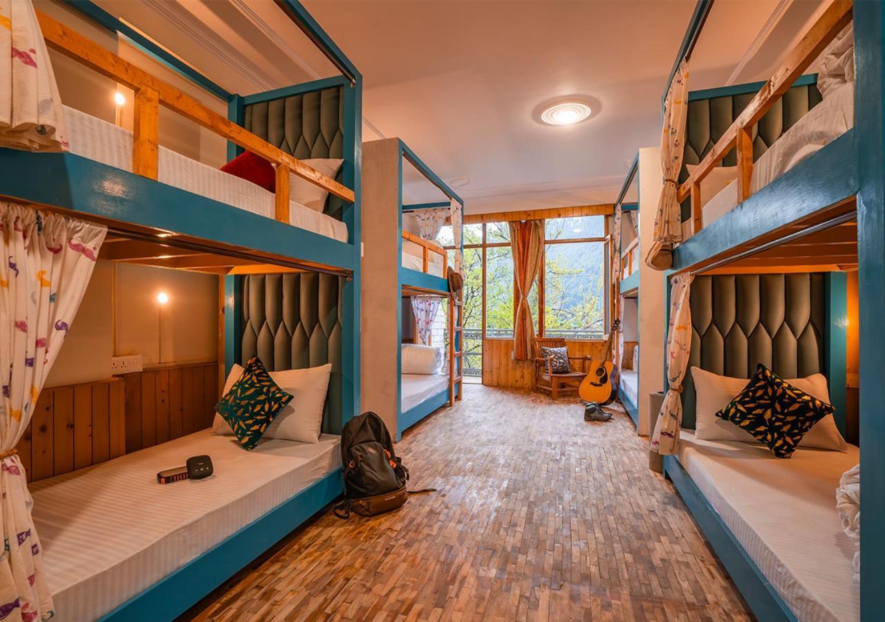 Bed in 8-Bed Mixed Dormitory Room