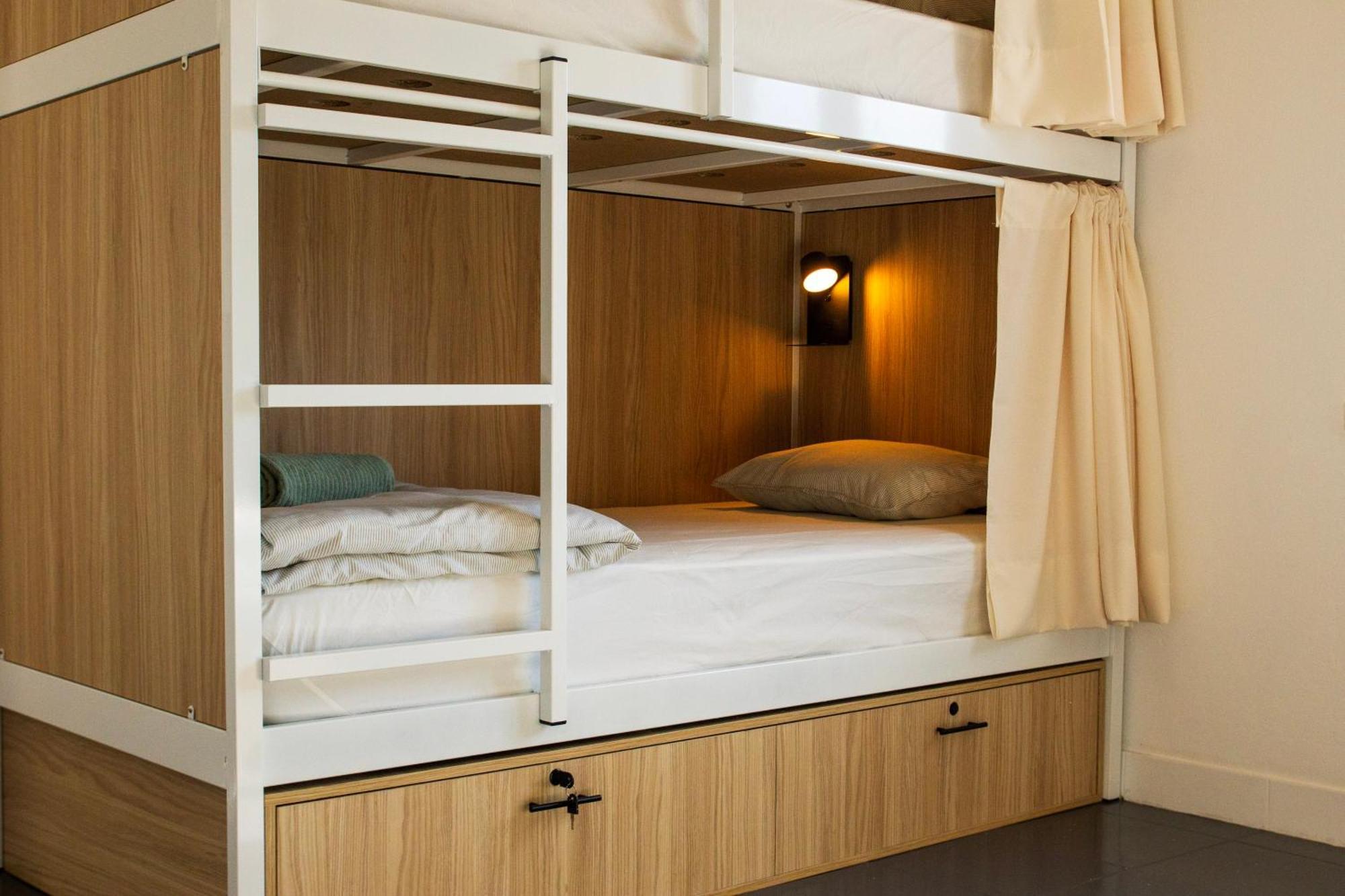 Bed 4-Bed Mixed Dormitory Room