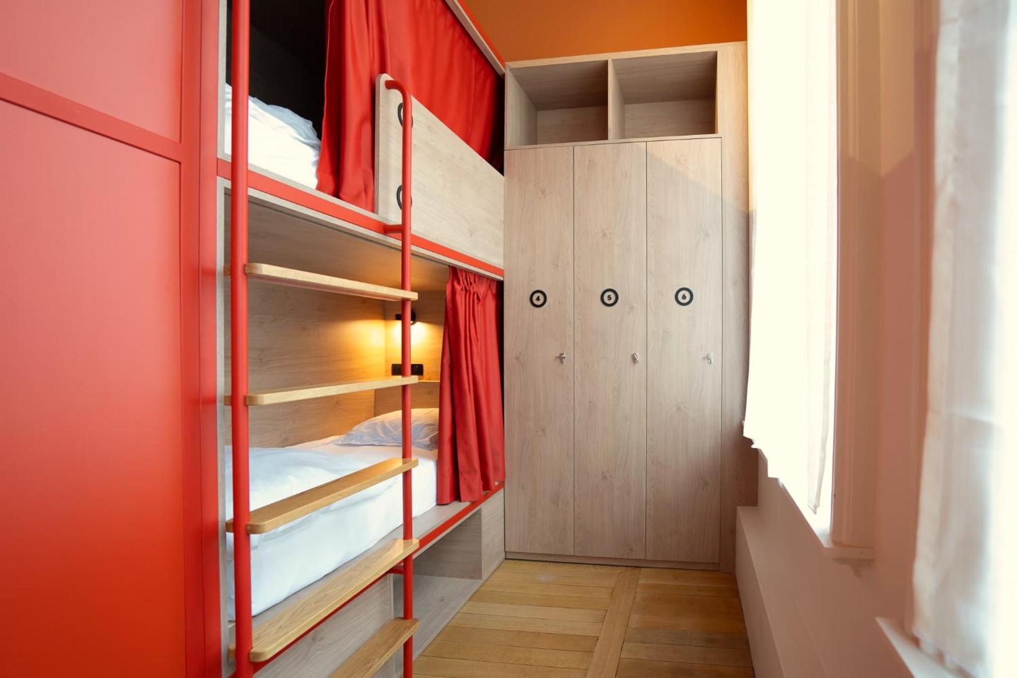 6-Bed Mixed Dormitory Room,1644373761:JPEG