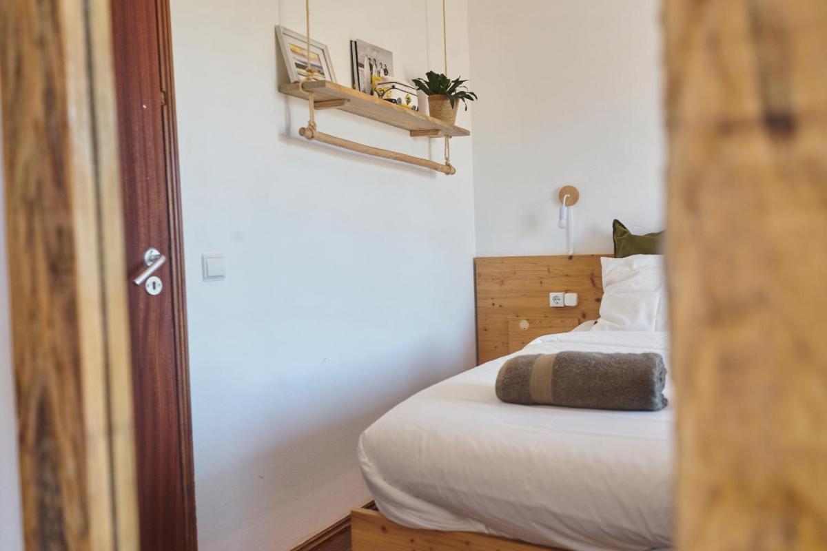 Quarto Duplo ou Twin com Casa de Banho Partilhada