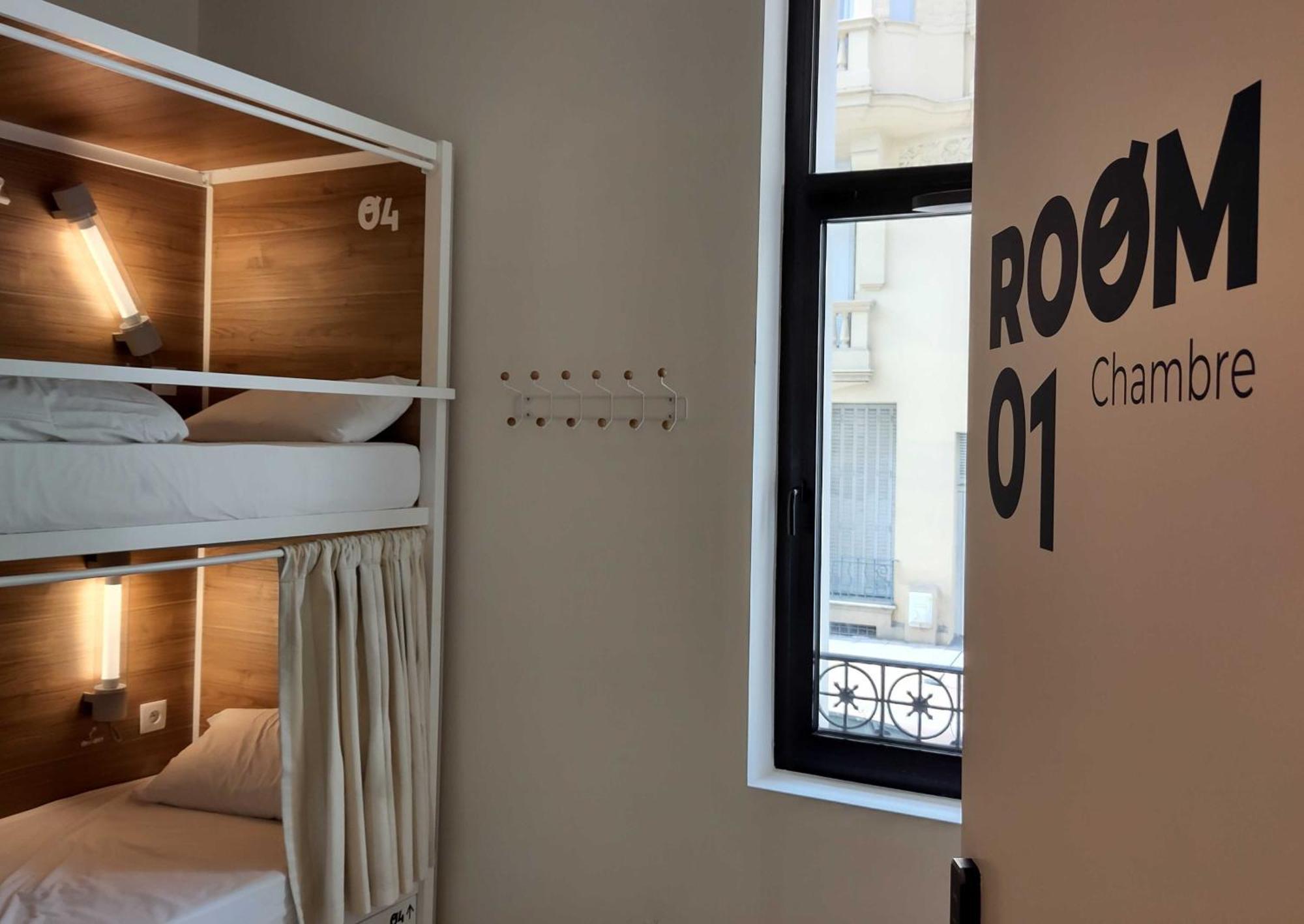 Vierbettzimmer mit Bad