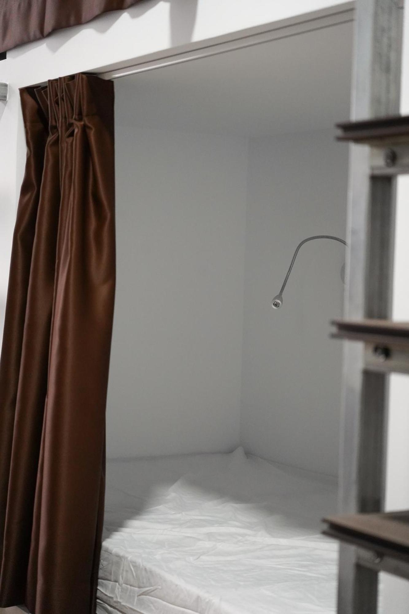 Single Bed Mixed Dormitory Room
