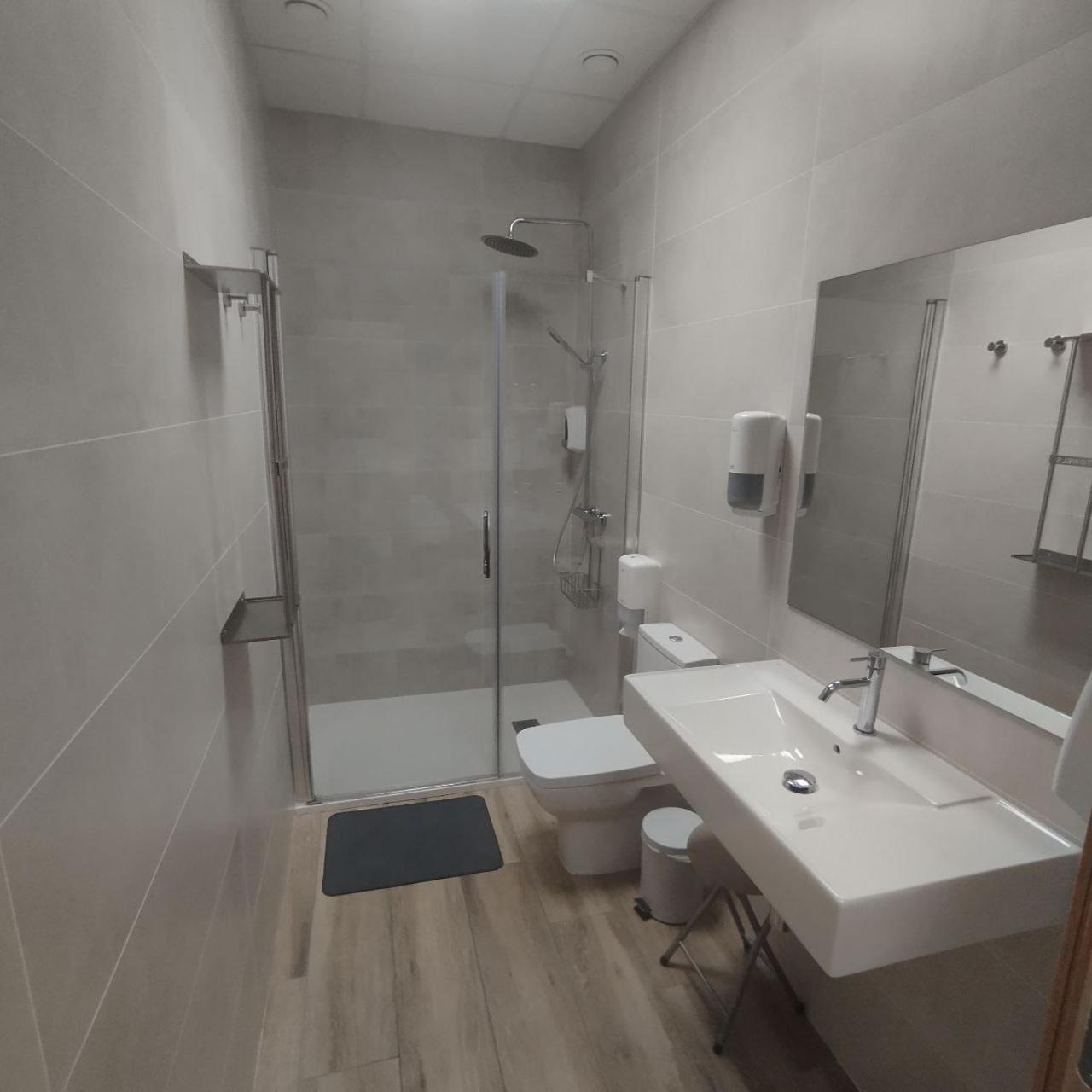 Family Room Private Bathroom