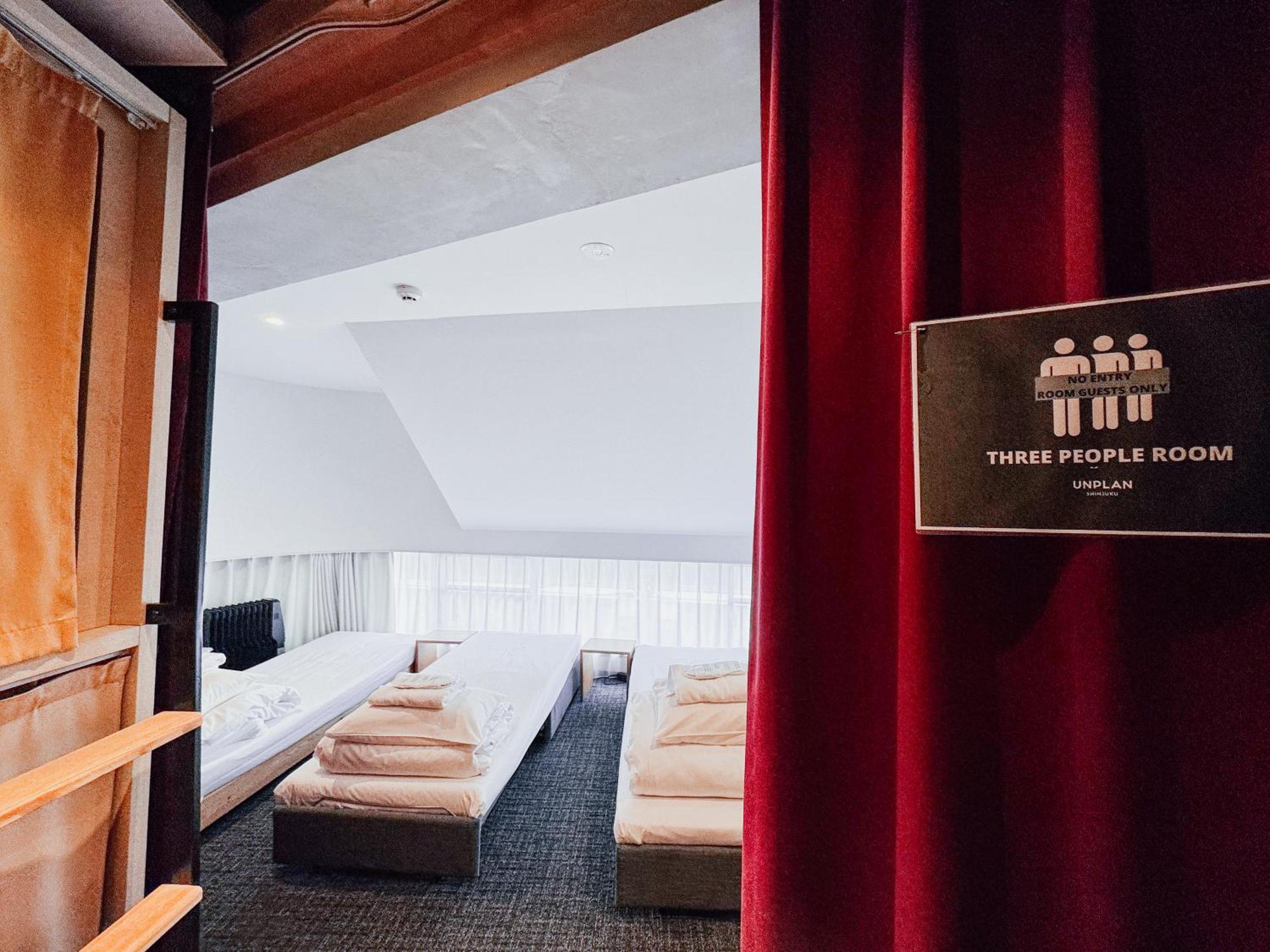 Mixed Dormitory Room