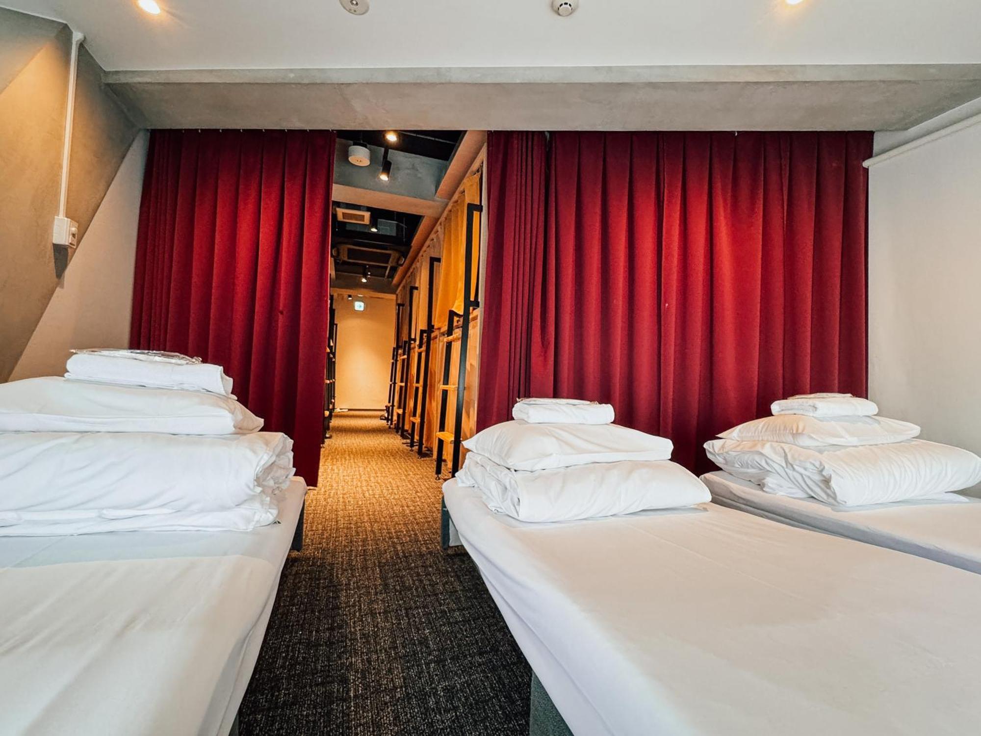 Mixed Dormitory Room