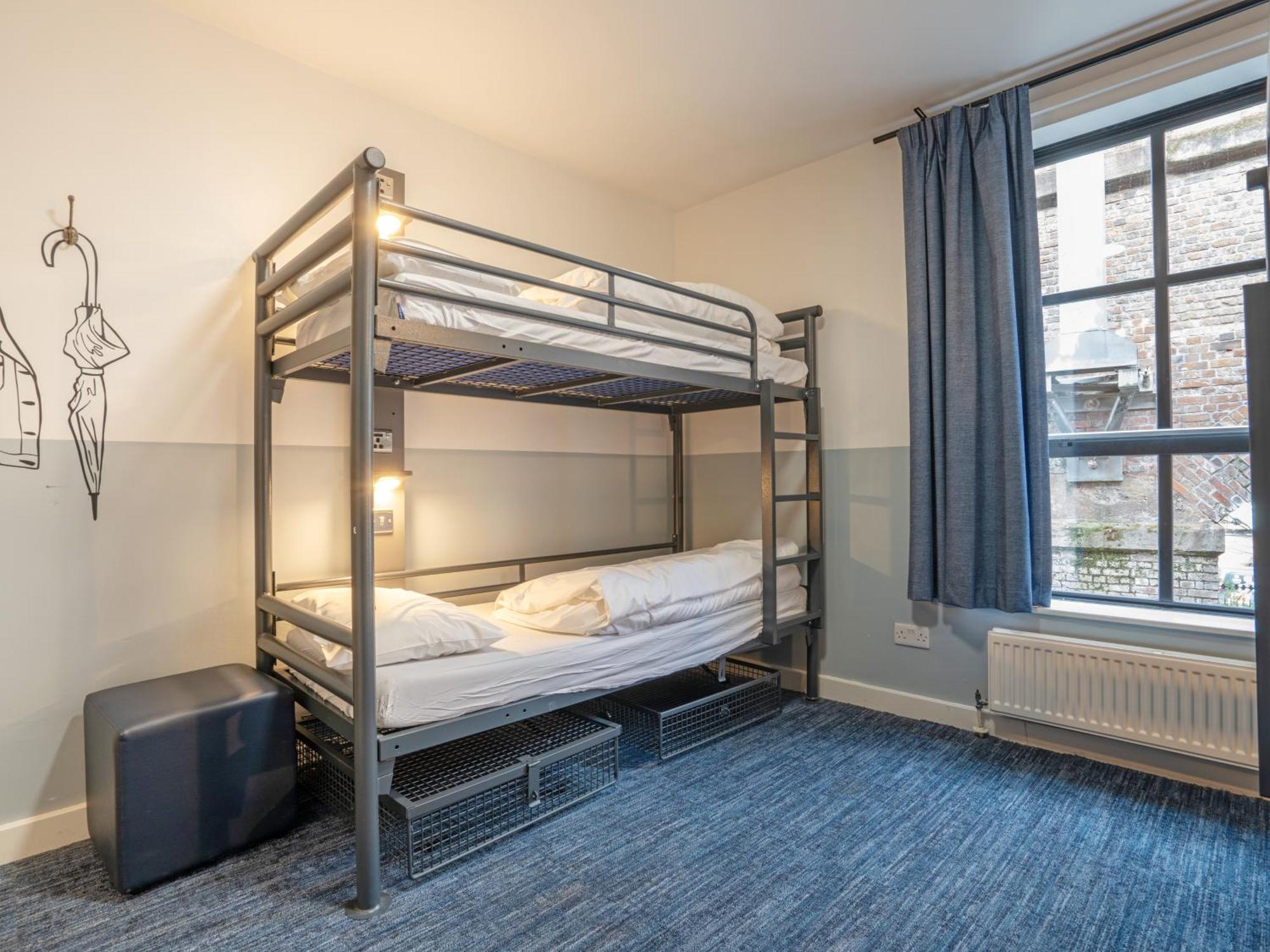 Bed 4-Bed Female Dormitory Room