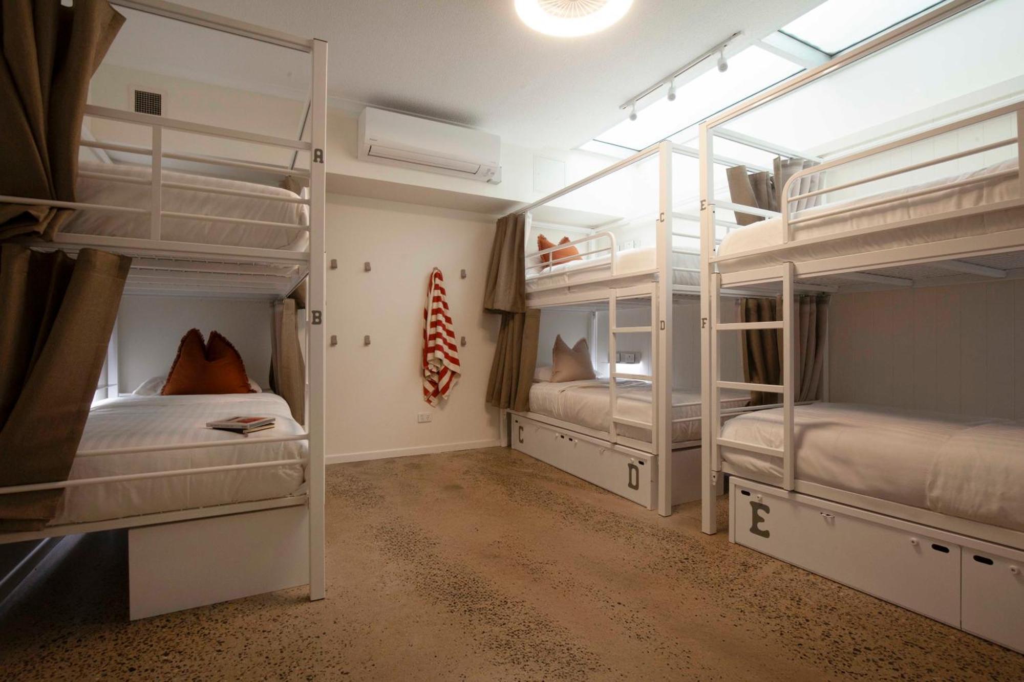 6 Bed Private room,1670796919:JPEG
