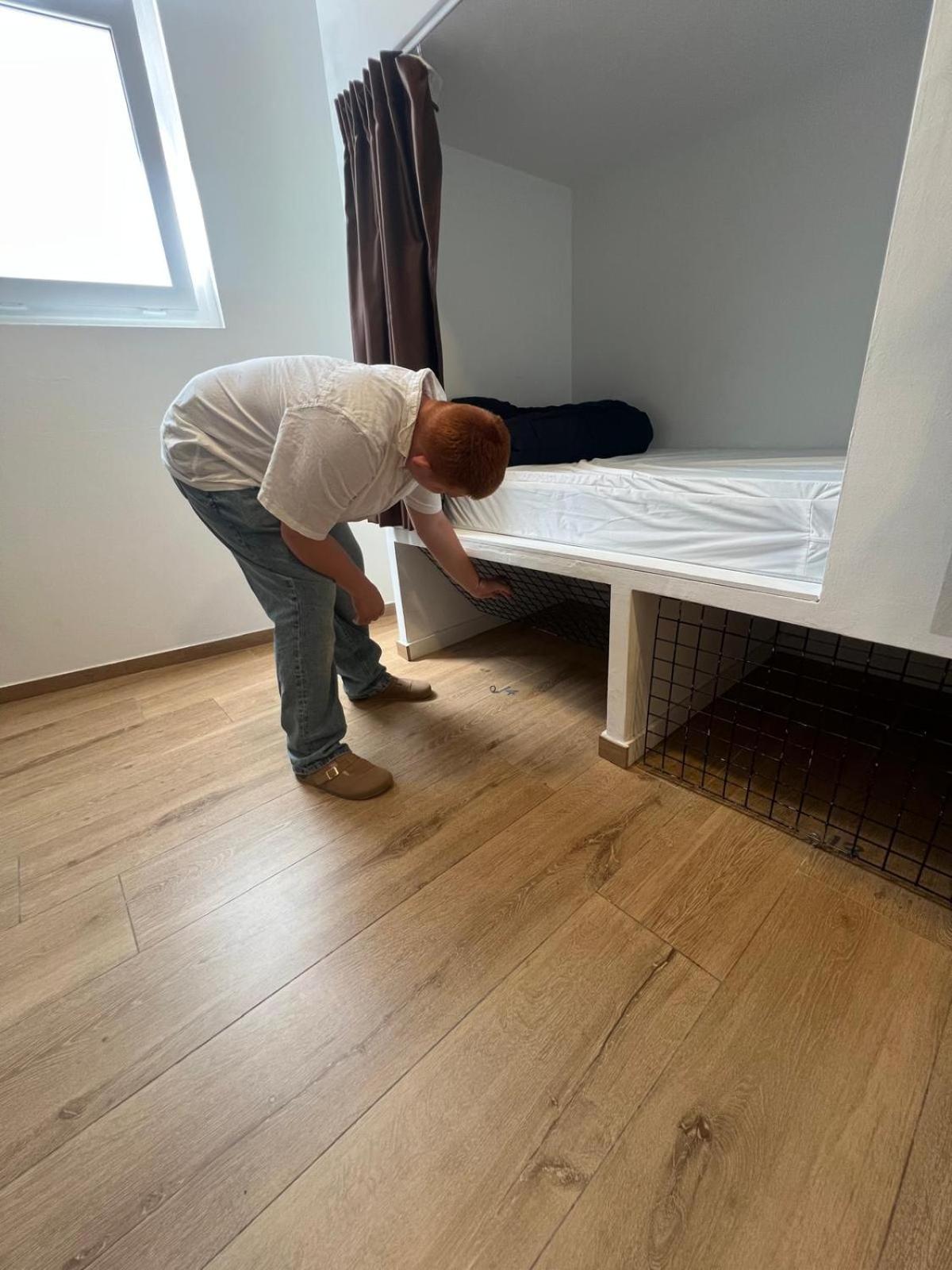 Single Bed Mixed Dormitory Room