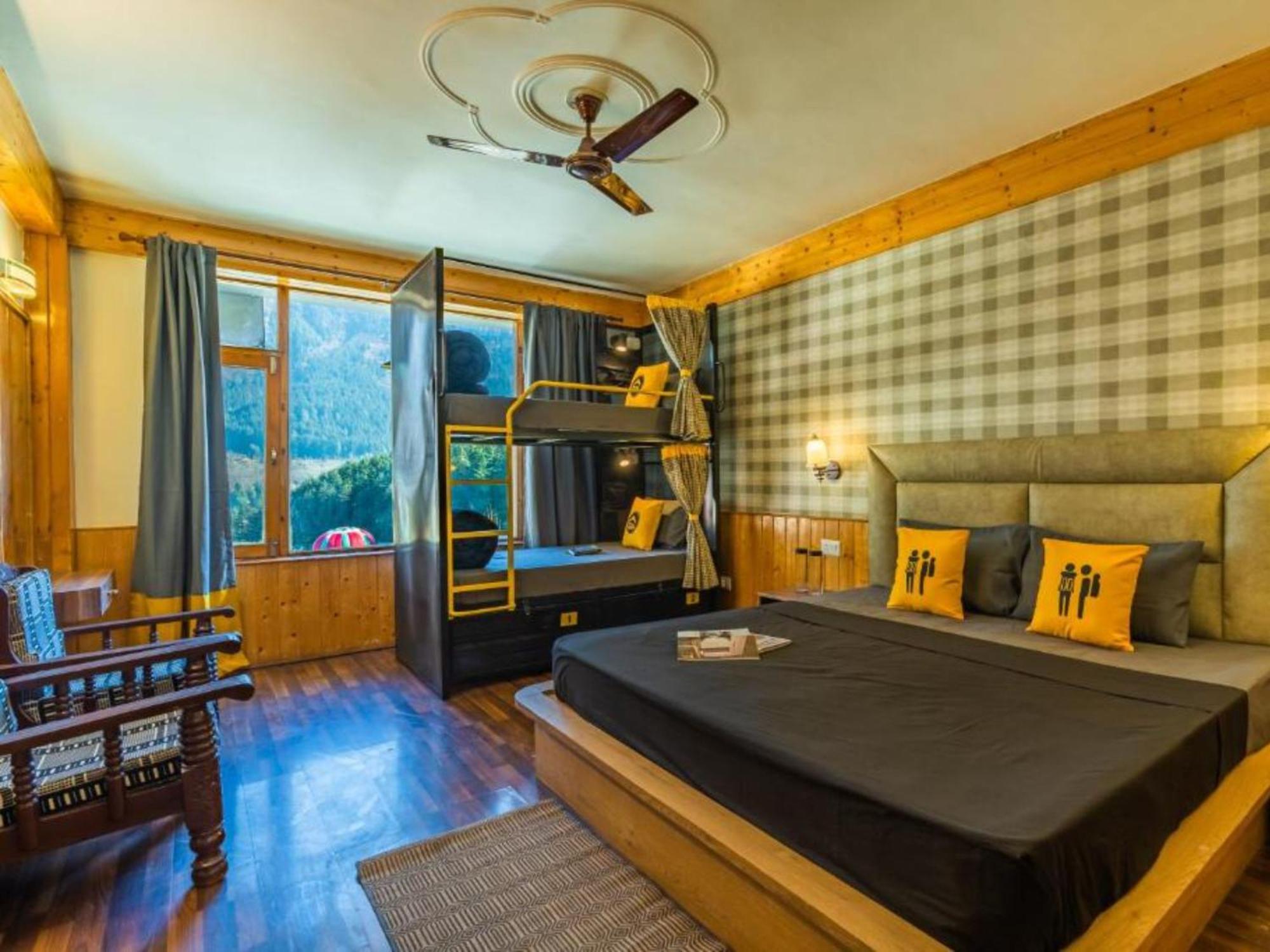 Standard Quadruple Room
