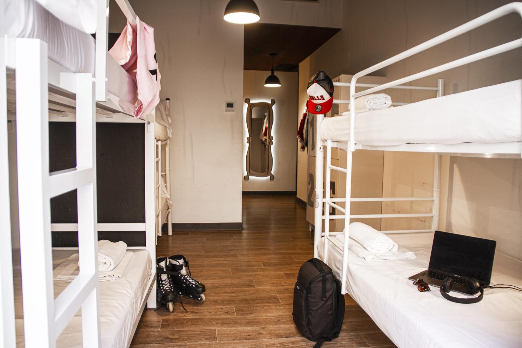 Bed 6-Bed Mixed Dormitory Room Private Bathroom
