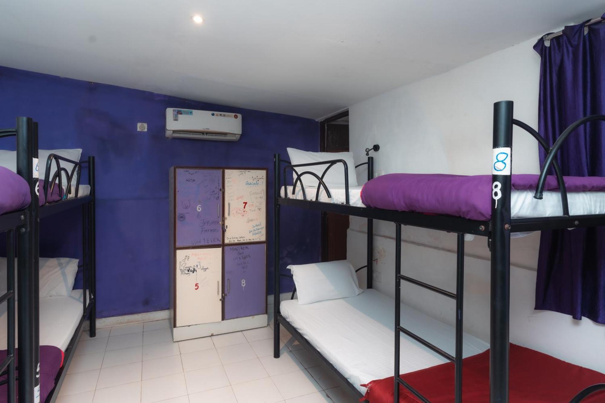 Bed 8-Bed Mixed Dormitory Room