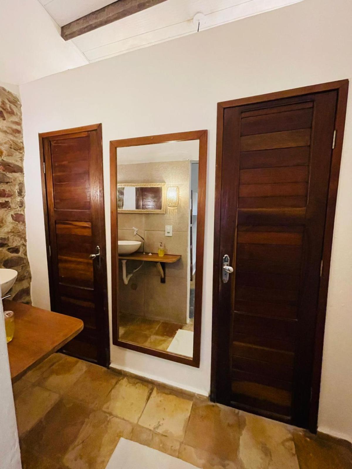 Family Room,1681750063:JPEG