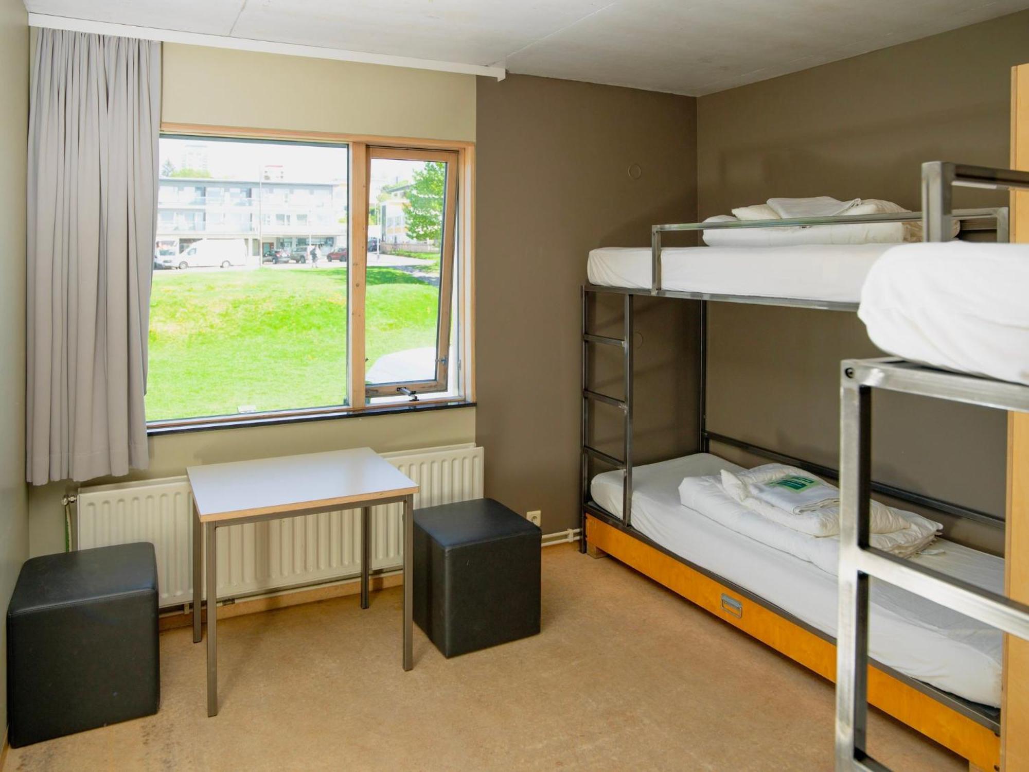 Single bed 4-Bed FEMALE Dorm Private Bathroom,1687468780:JPEG