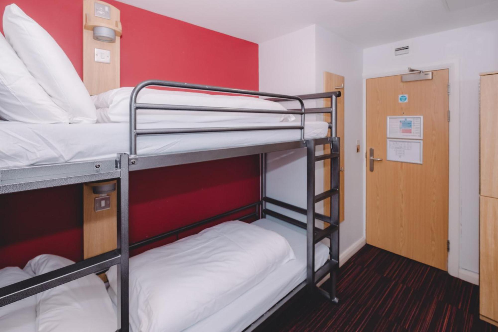 Twin Room with Shared Bathroom,1690364411:JPEG