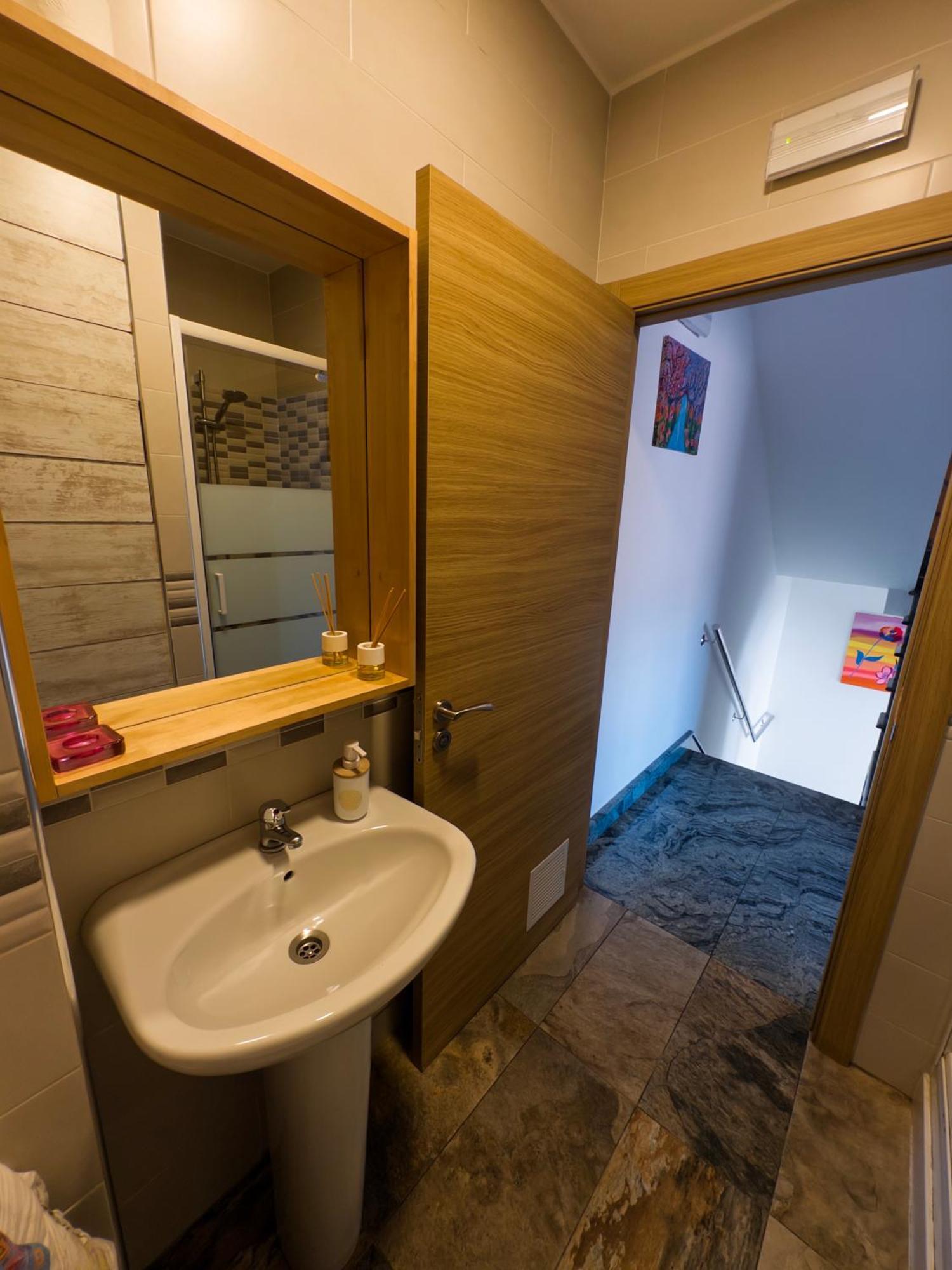 Mixed Dormitory Room