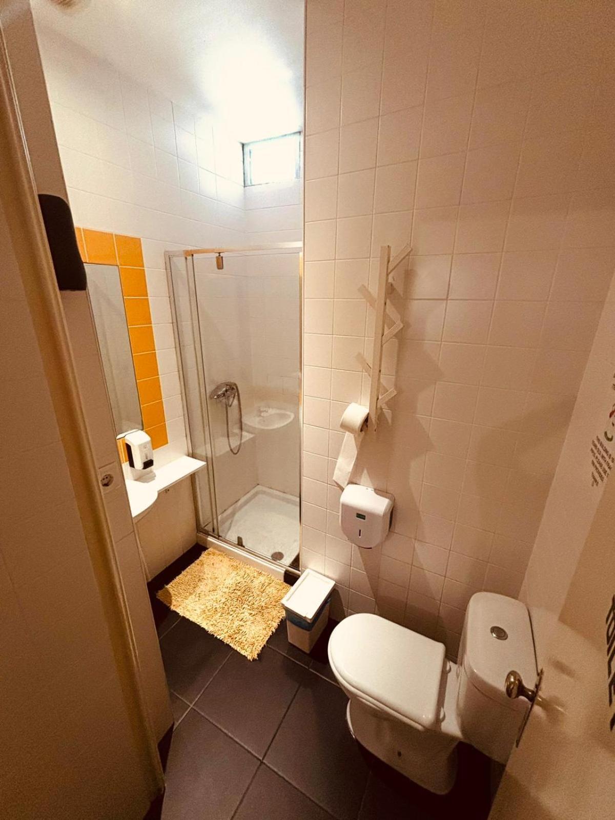 Family Room Private Bathroom