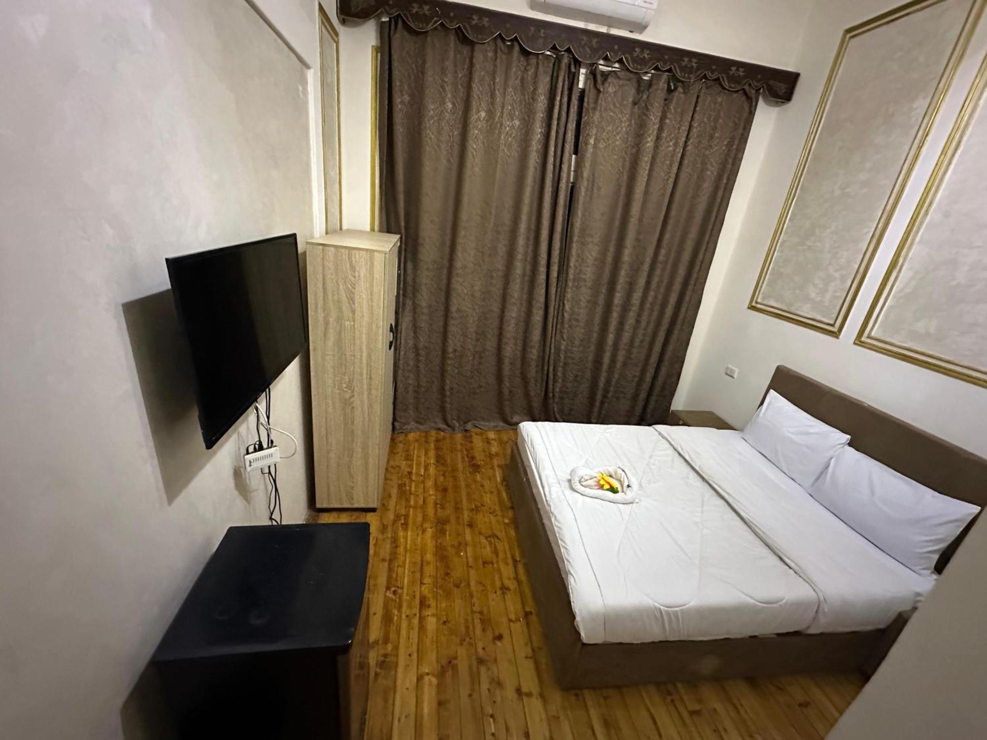 Deluxe Double Room Bath