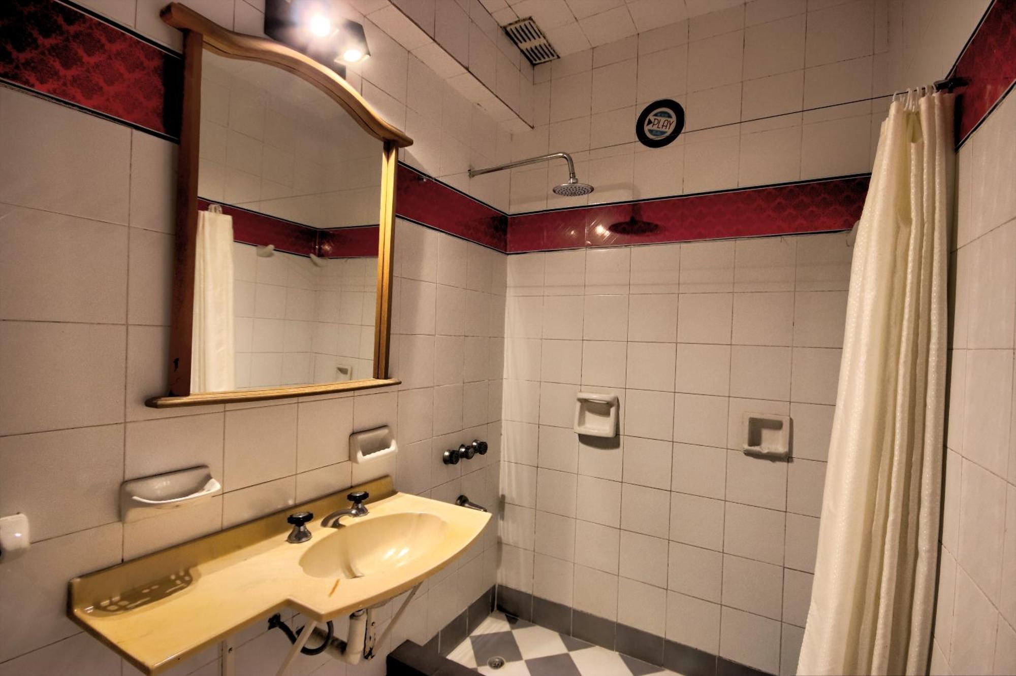 Habitación Doble con baño privado