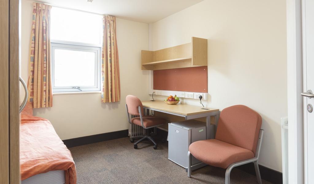 Single Room Private Bathroom