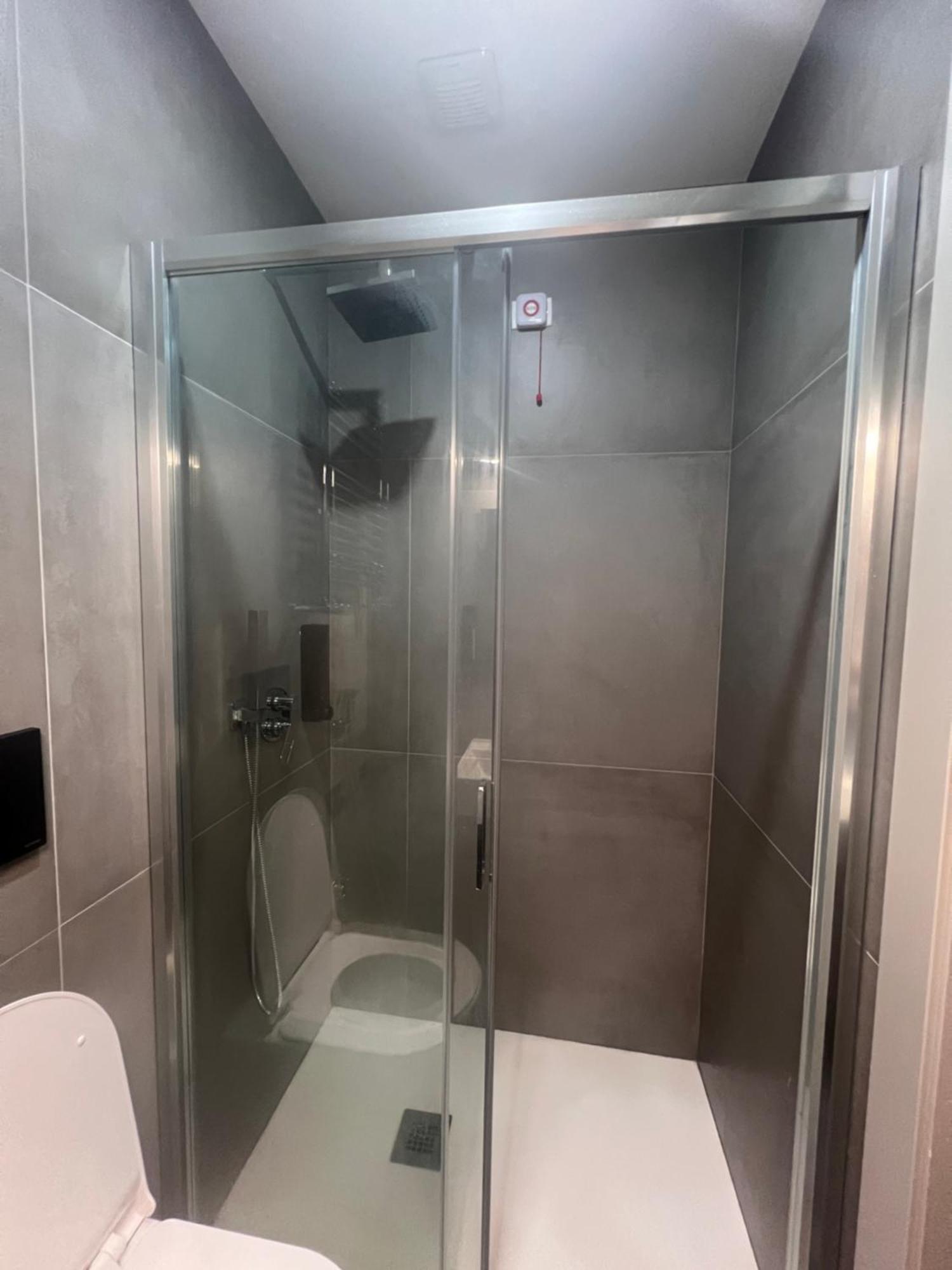 Camera Matrimoniale con Bagno Privato