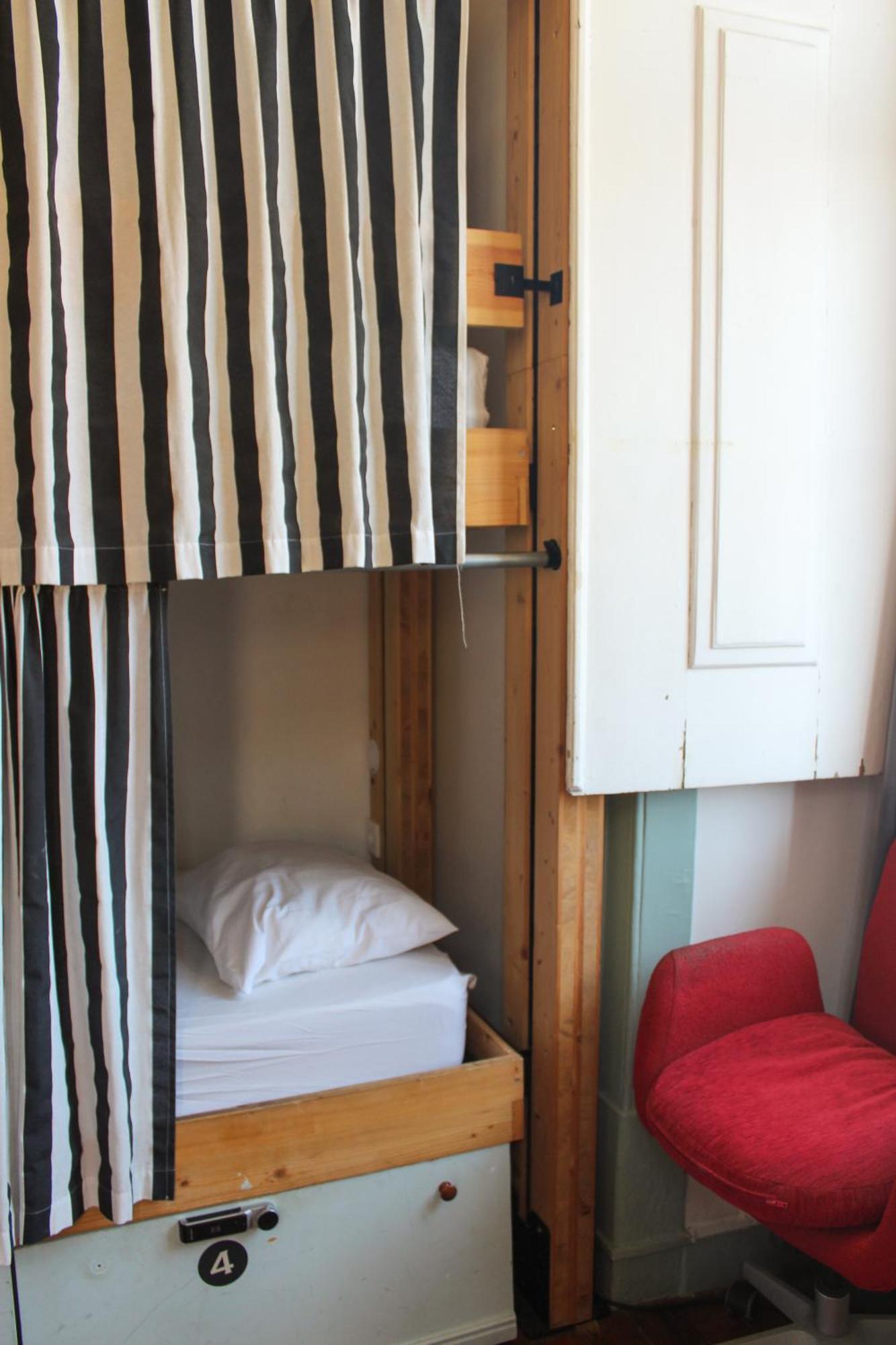 Lit dans Dortoir Mixte de 4 Lits
