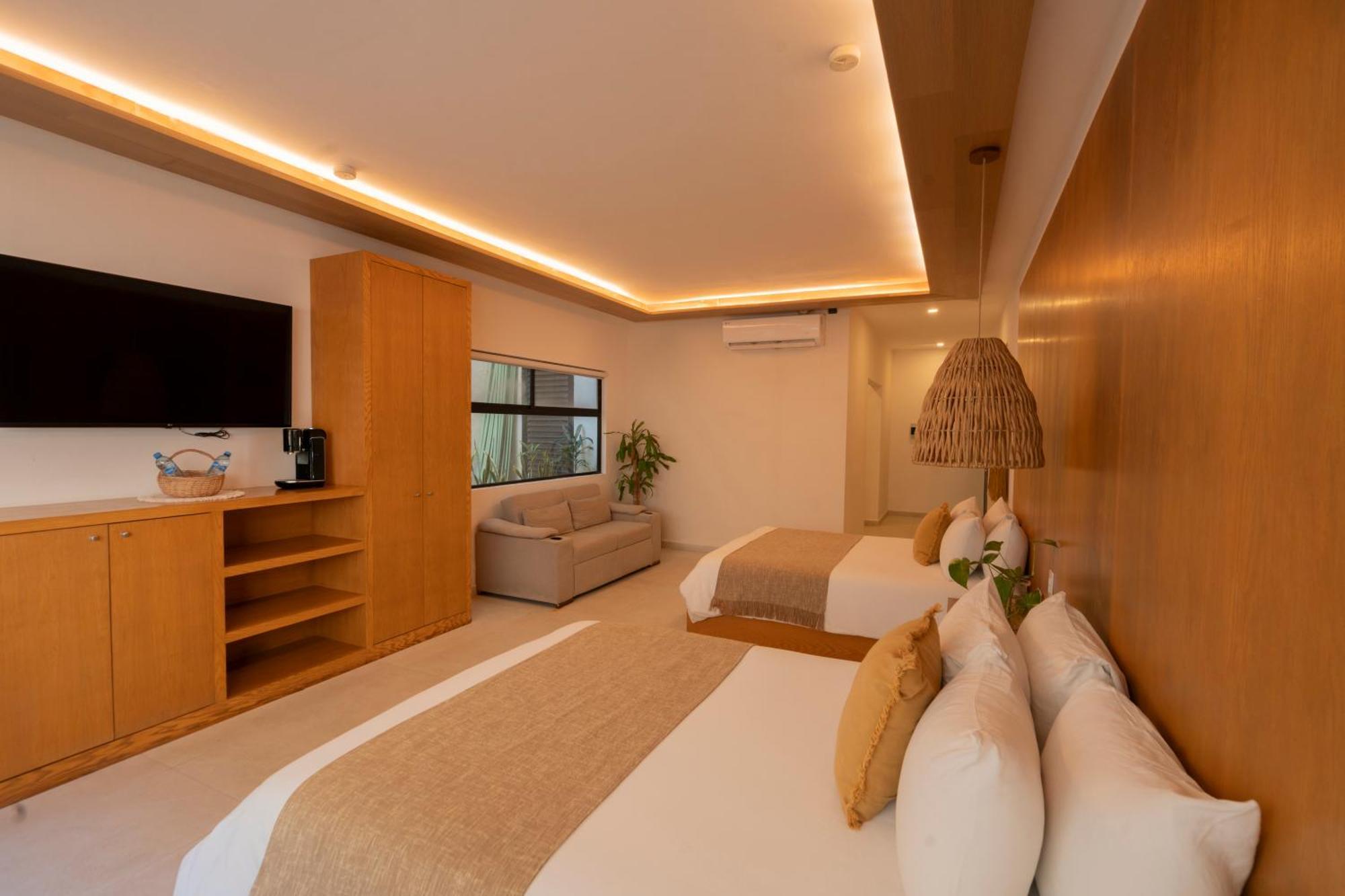 Deluxe Queen Room with Two Queen Beds