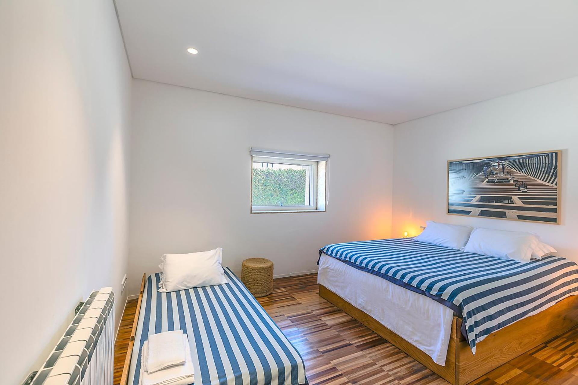 Double Room,1758892009:JPEG