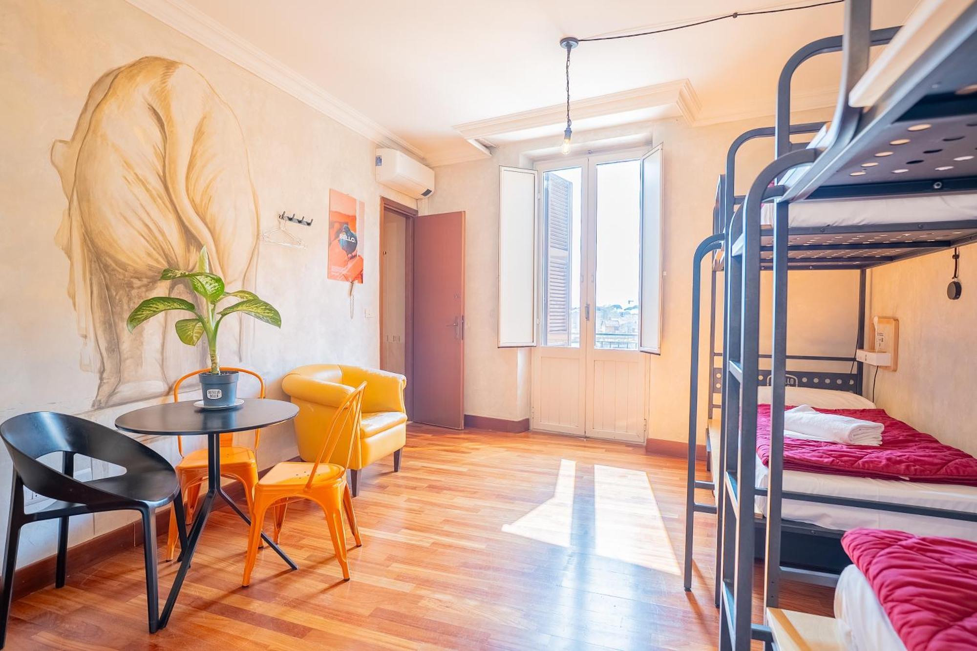 Bed 4-Bed Mixed Dormitory Room