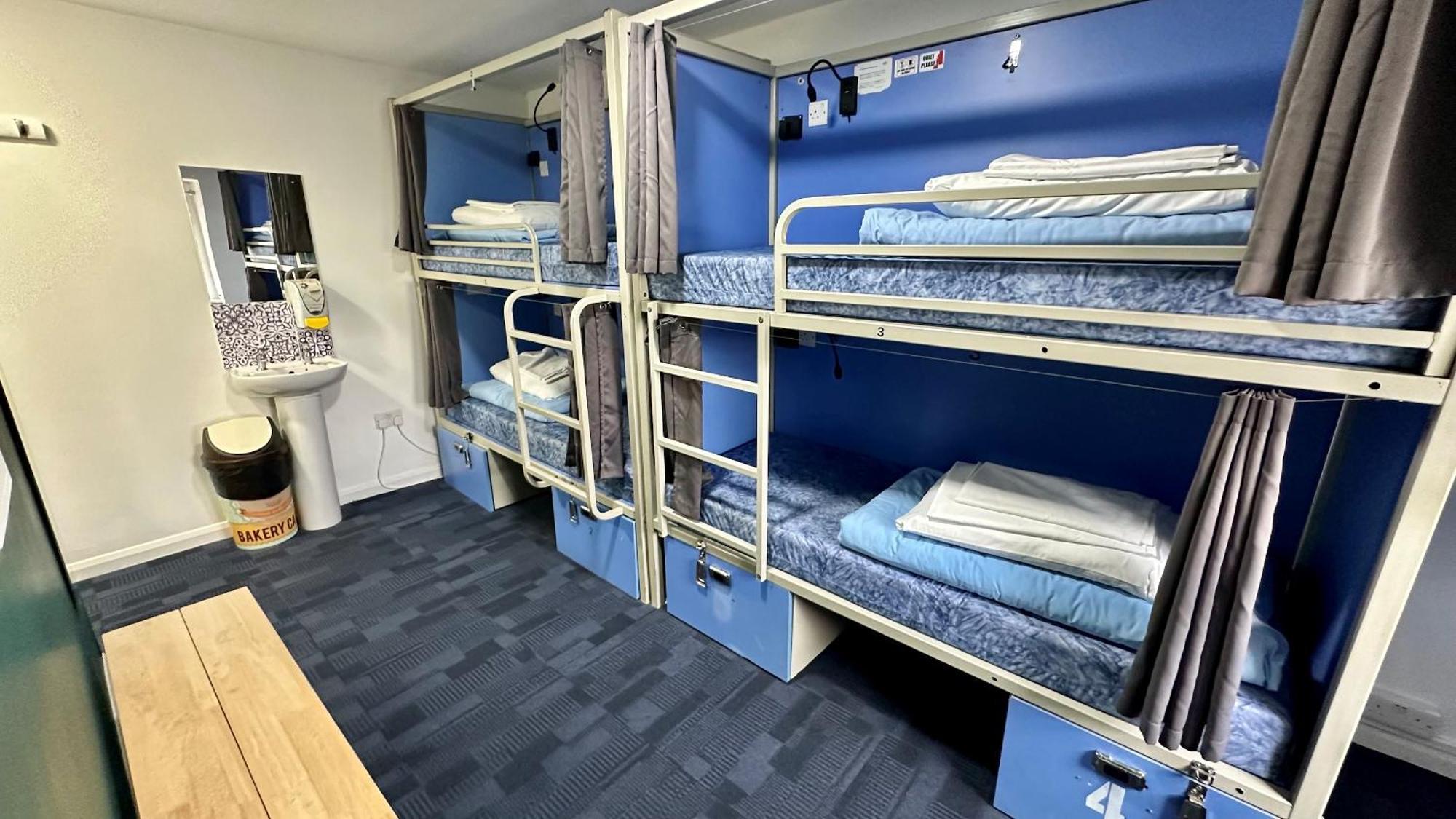 Private 4-Bed Mixed Dormitory Room Ensuite Bathroom