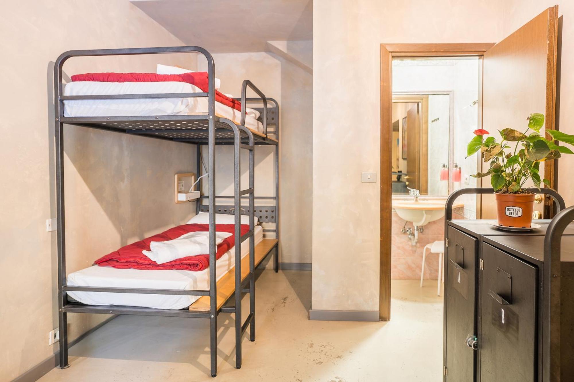 Bed 8-Bed Mixed Dormitory Room