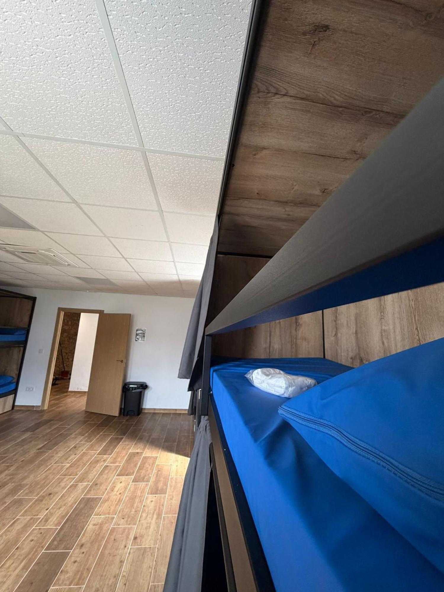 Bed 10-Bed Mixed Dormitory Room