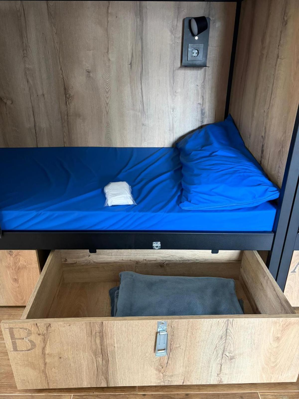 Bed 10-Bed Mixed Dormitory Room