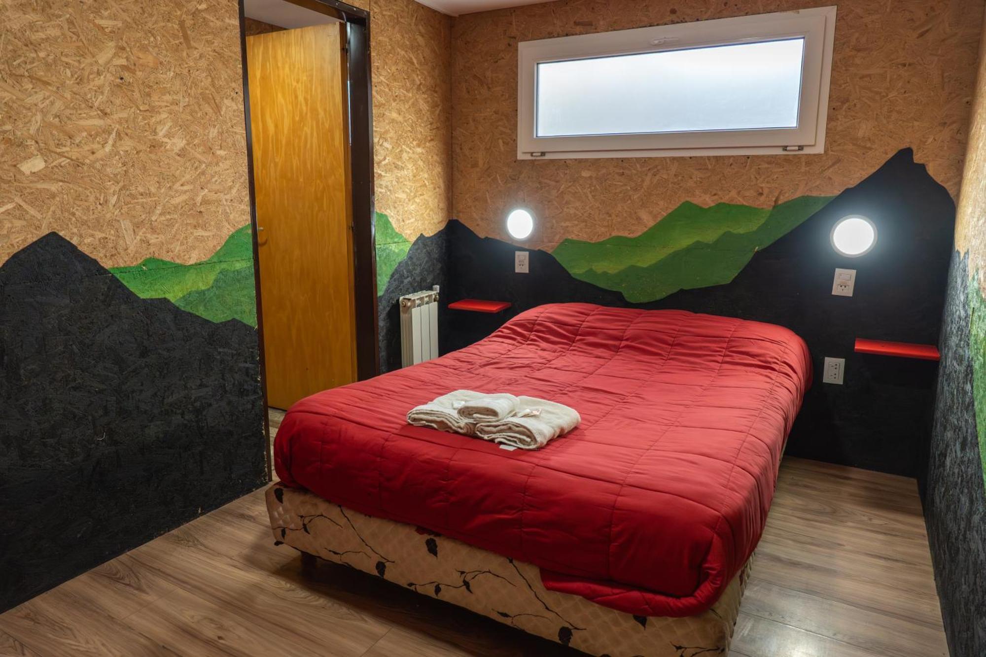 Twin Room Private Bathroom