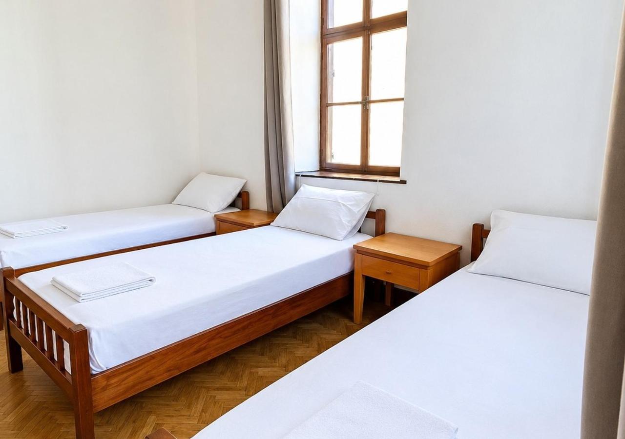 Eenpersoonsbed in Vrouwenslaapzaal
